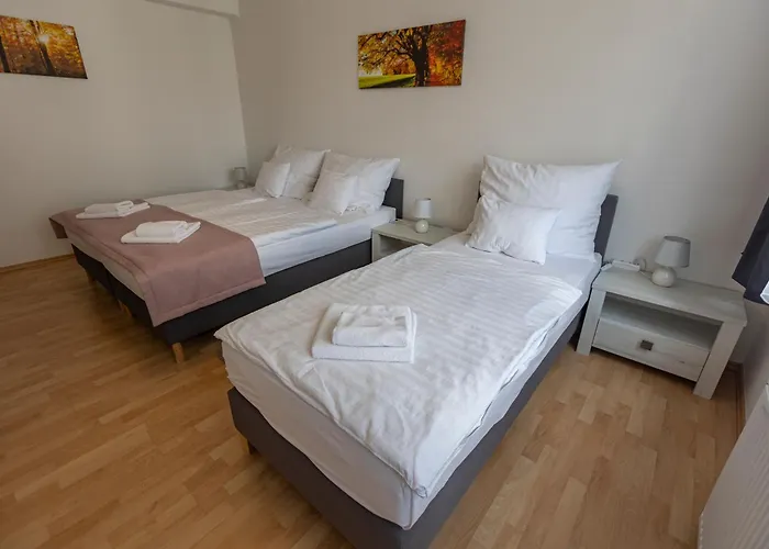 Harangtorony Szallo *